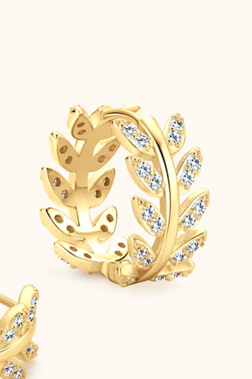 earringsIntroducing the Phool Earrings — a beautiful blend of minimalist design and timeless charm. These earrings feature delicate Moissanite stones set in 925 sterling silPhool Earrings