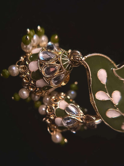 Svasti Jhumka – A Tribute to Timeless Grace
Inspired by the elegance and strength of our biggest supporter and collaborator, Svasti Rao – The Kurta Lady, the Svasti Svasti Jhumka