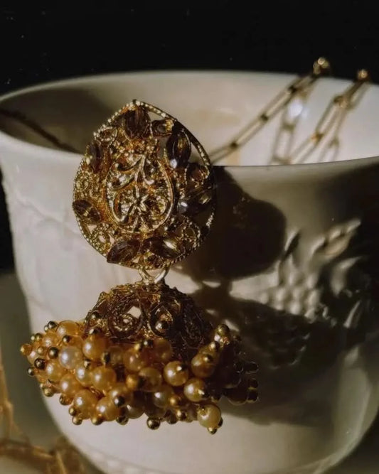Hayat: A Beautiful Representation of Life and Elegance
Timeless Inspiration
Hayat is a masterpiece inspired by the timeless essence of life and beauty. This exquisitHayat